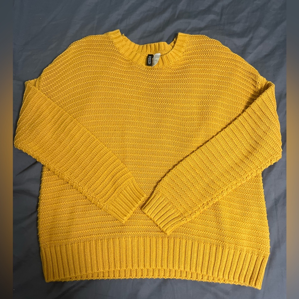H&M Sweater